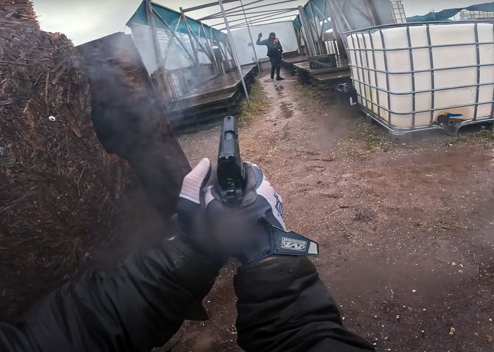 "Airsoft Gameplay with the Best Beginner Pistol" Popular Airsoft