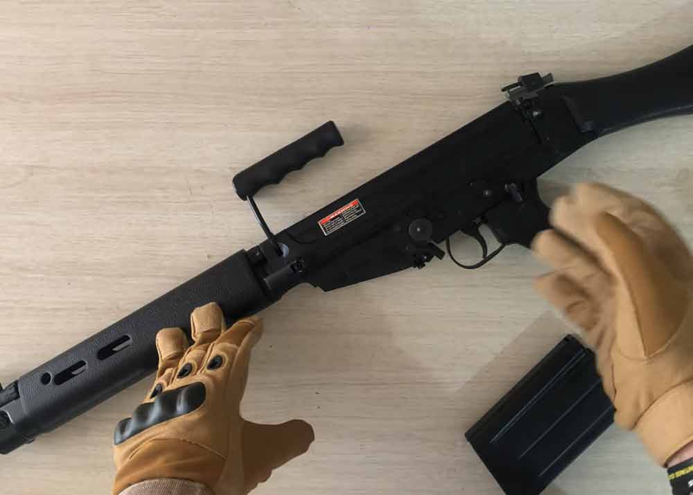 ARES　電動ガン L1A1 【FNFAL】 ARES L1A1 SLR Battle AEG Airsoft Rifle ( Black )