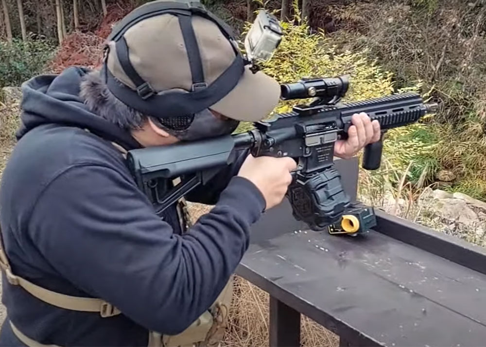 Simo HK416 CO2 Blowback Rifle With Drum Magazine