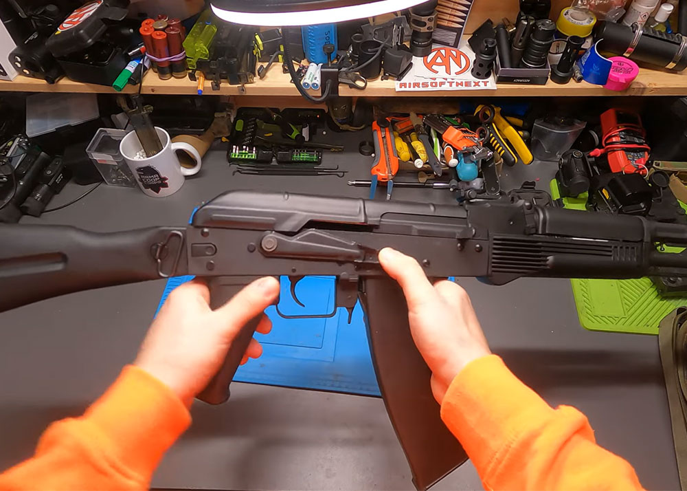 AirsoftNEXT: S&T STAEG112 Sportline Test