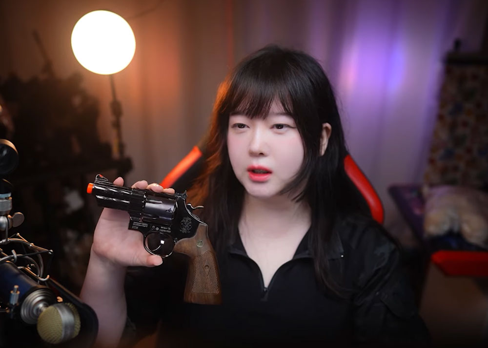 Gae Bong Soon: Umarex Smith & Wesson M29 Co2