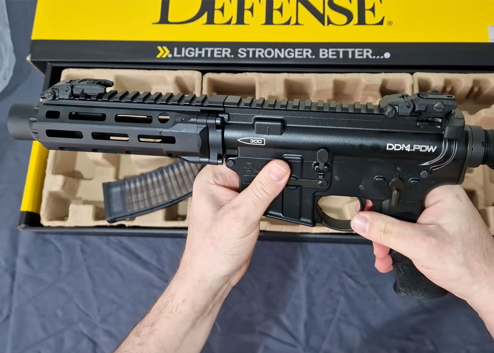 Middle Aged Gamer CYMA Daniel Defence M4 PDW SBR CGS GBBR Unboxing