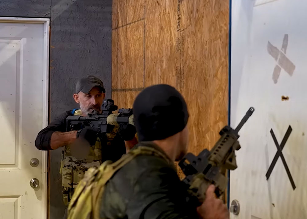 Classic Firearms Navy SEALS Teach CQB Room Clearance