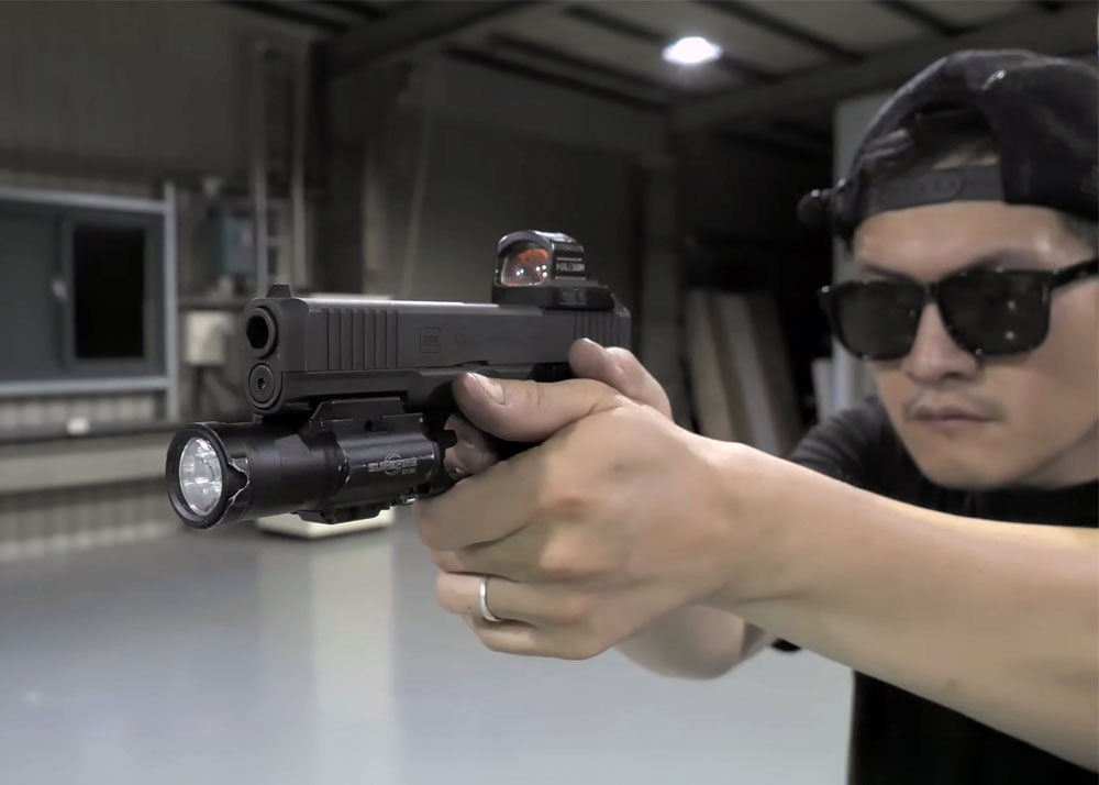4UAD GHK G17 Gen 5 Steel Slide GBB pistol & +‪ 4UAD Upgrade Parts ASMR