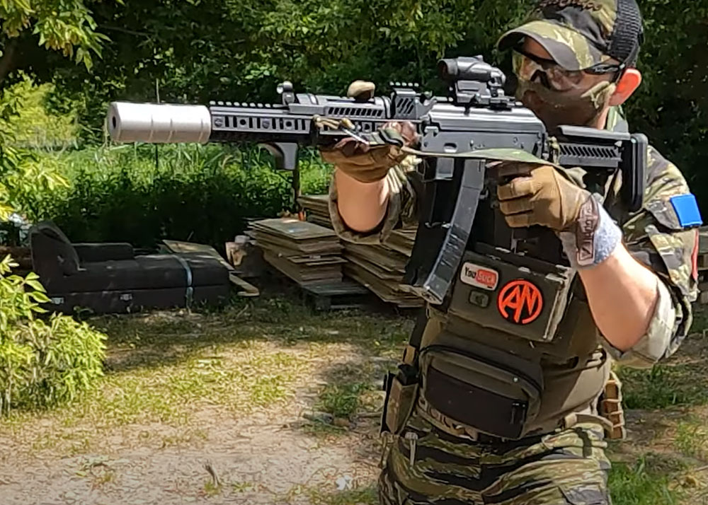 AirsoftNEXT Arcturus Zenitco PP19 FE AEG Gameplay