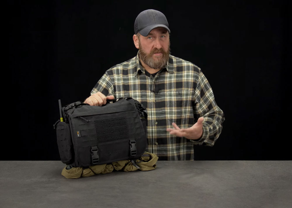 DIRECT ACTION MESSENGER BAG オリーブドラブ Direct Action Gear Messenger Bag Review | Popular Airsoft