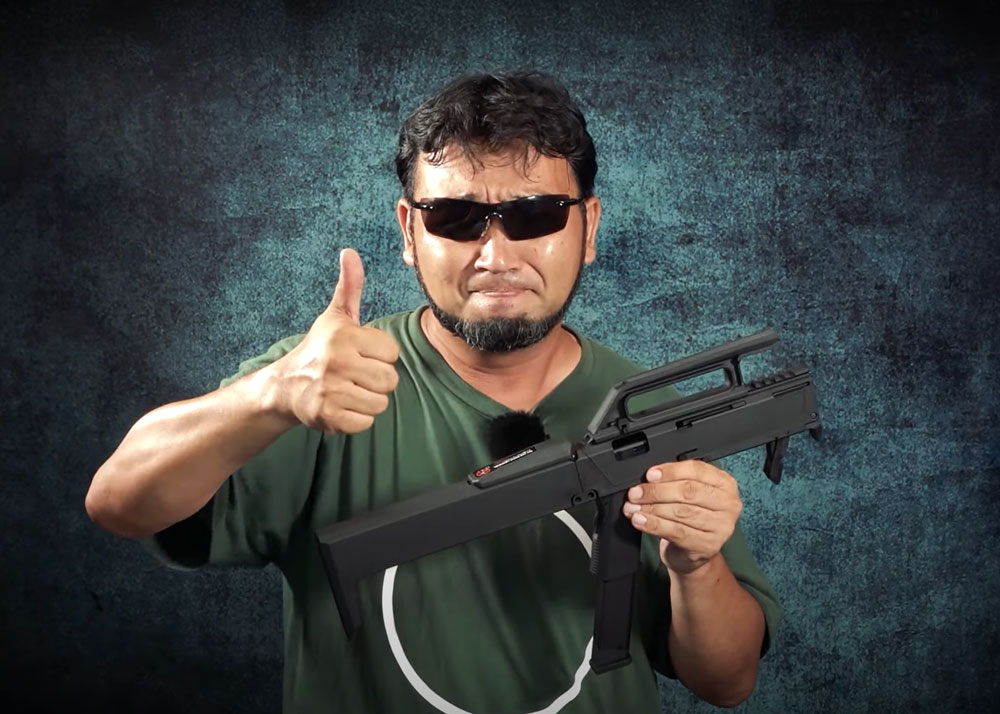 Hyperdouraku: Maruyama Manufacturing FMG9 GBB