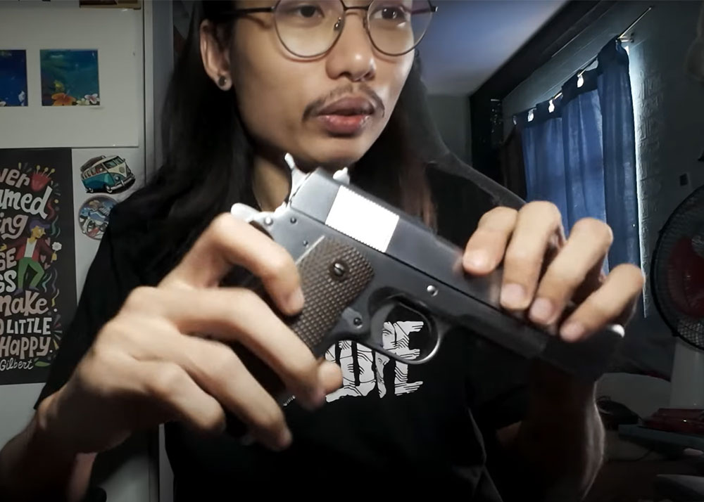 J Rad Taking Apart The WE 1911 GBB Pistol For Maintenance