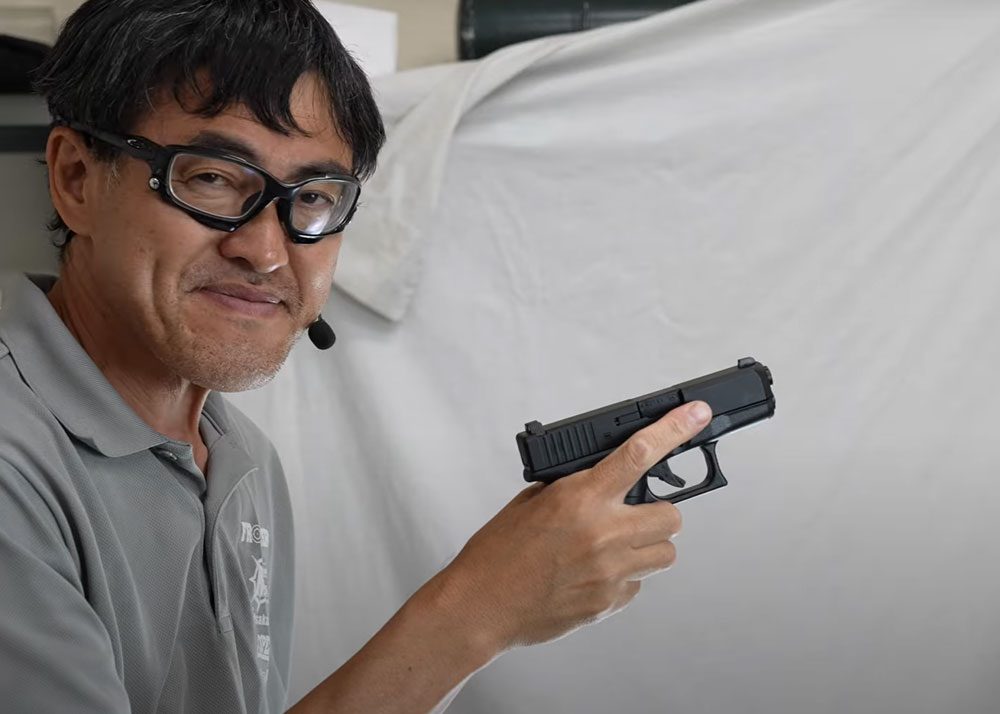 Mach Sakai: Tokyo Marui Glock 26 GBB Pistol