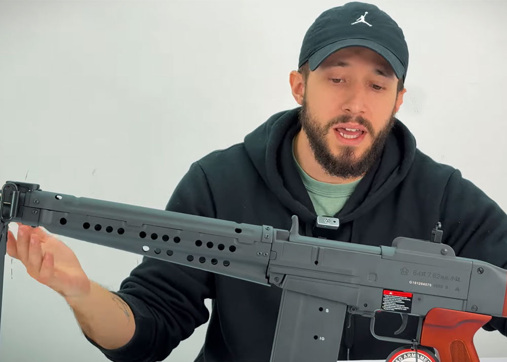 Manada Airsoft G&G TR16 Type 64 Battle Rifle Unboxing