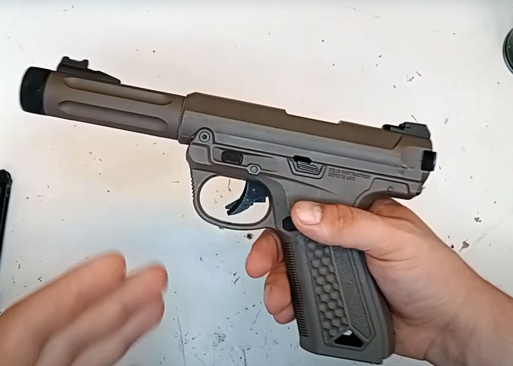 Fulcrum: Is The Action Army AAP-01 Really That Good?