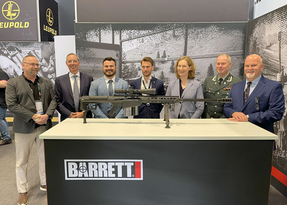 Representatives from NDMA, NIOA Group, Barrett and Magne Landrø with Barrett M107A1
