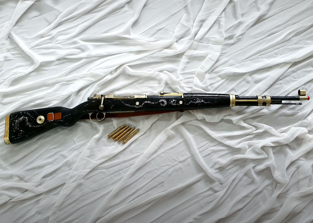 PlaSSo Academy Kar98k In Mother-of-Pearl Lacquerware