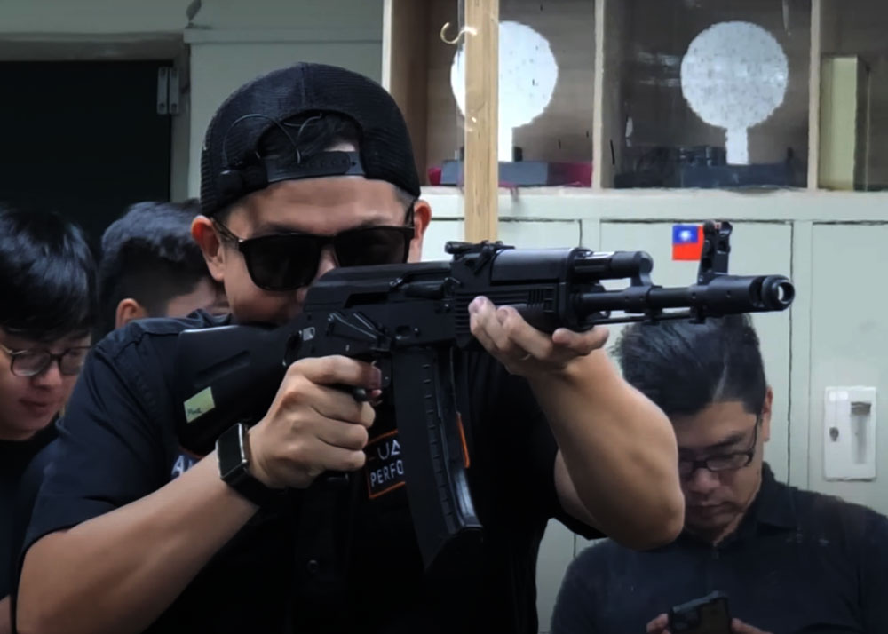4UAD Smart Airsoft's First Time Shooting VFC AK & SIG P365