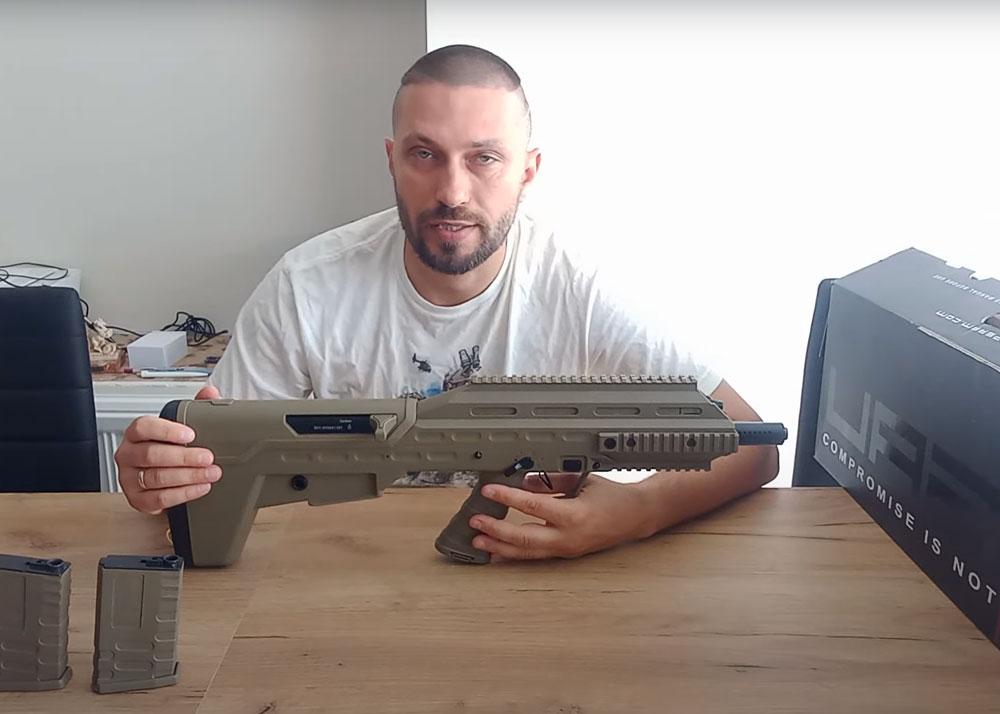 Airsoft Centrum APS Urban Assault Rifle AEG