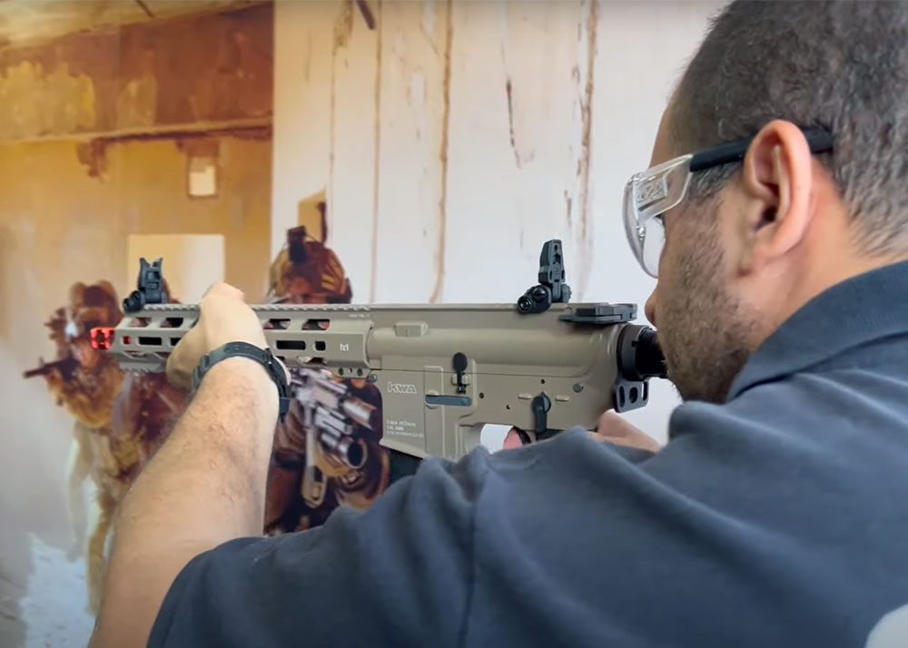 GM Tatico Unboxes & Tests The KWA RM4 Ronin T10 AEG3