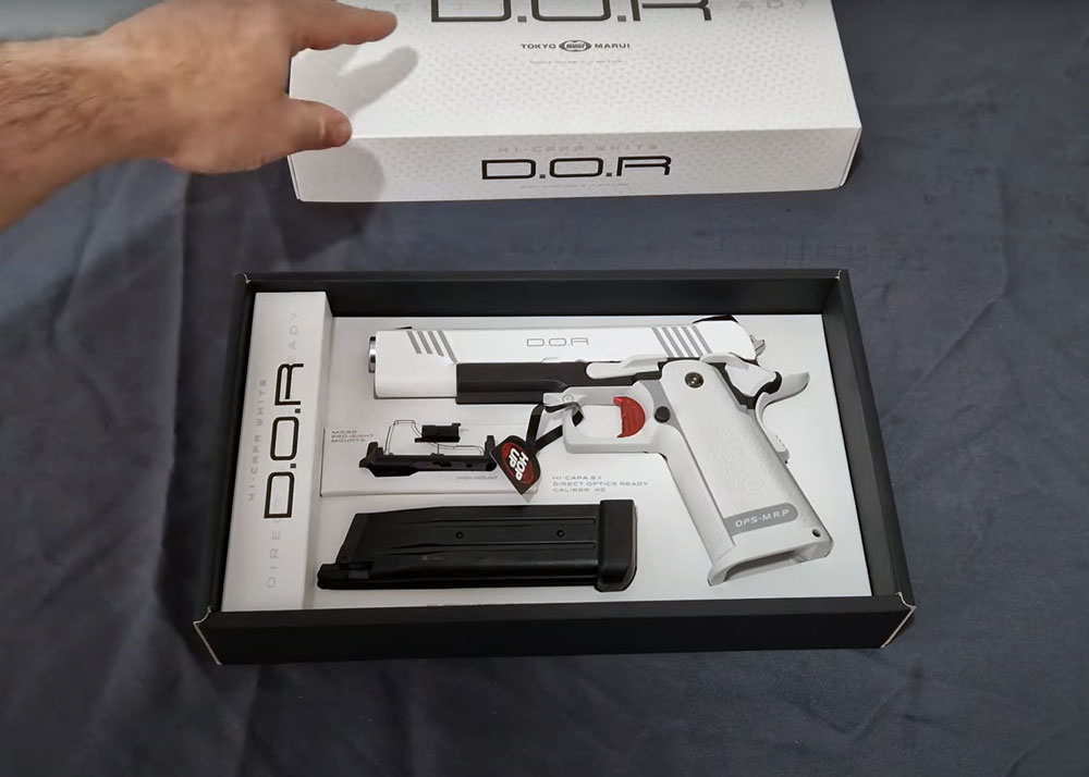 Middle Aged Gamer Unboxes The Tokyo Marui Hi-Capa White D.O.R.
