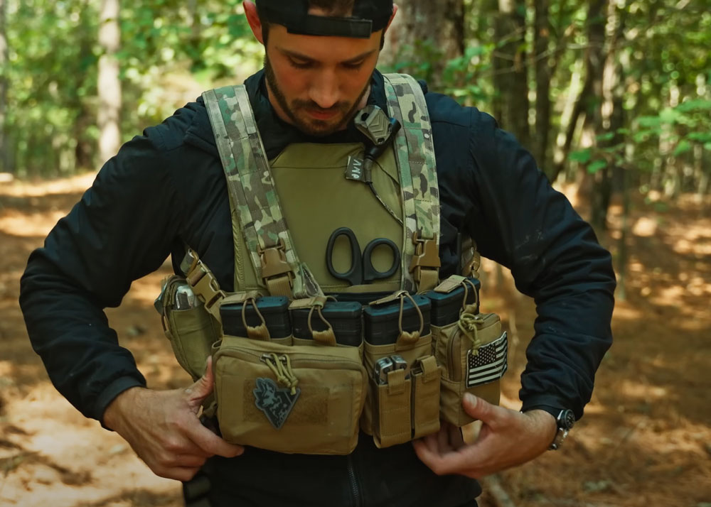 Dirty Civilian: Low-Vis Armor & Chest Rig Combo