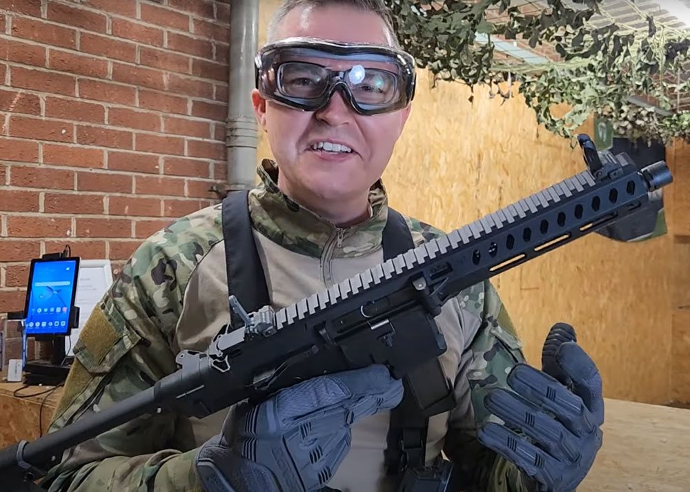 UK Airsoft G&G FAR 9 The Ultimate Folding Assault Rifle?