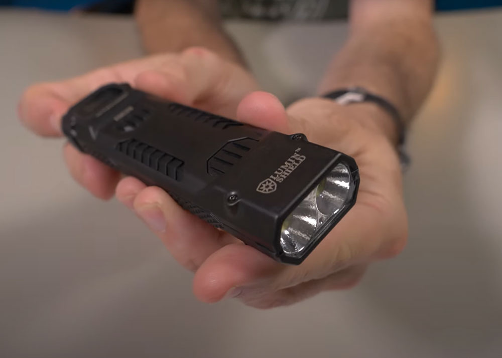 Chrispy Things [EDC] Nitecore EDC29 Beam Test