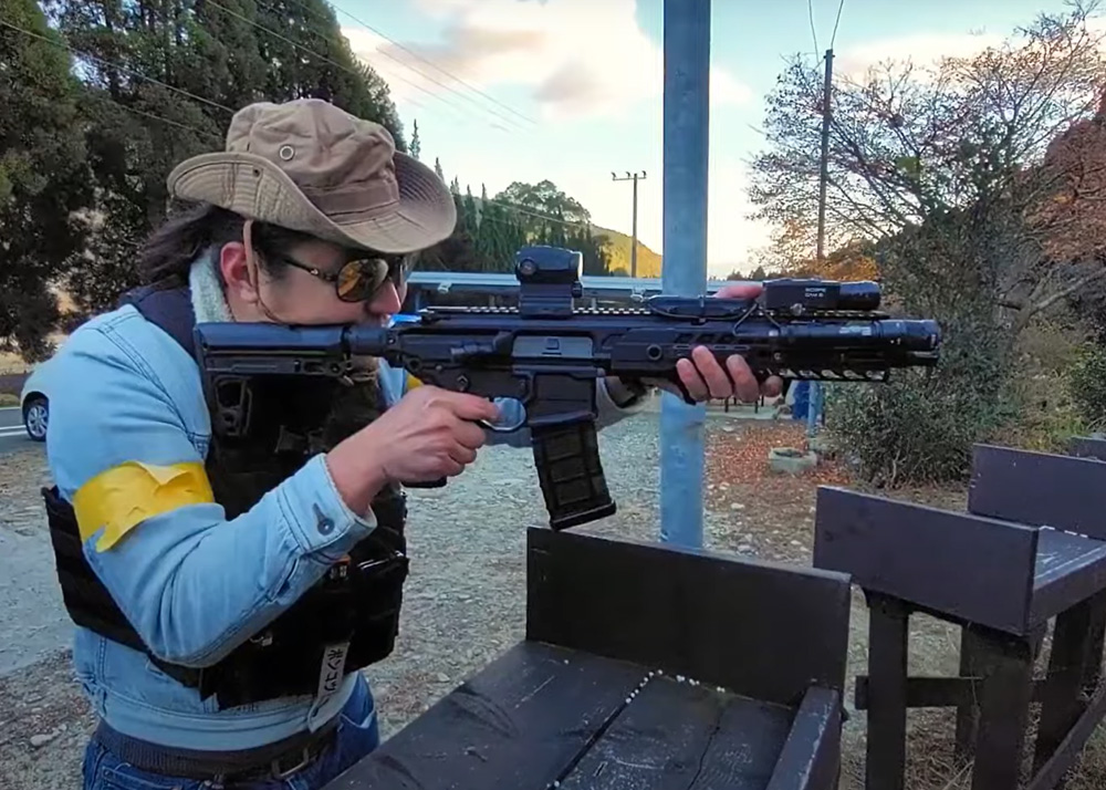 Simo Tries The VFC SIG MCX AEG