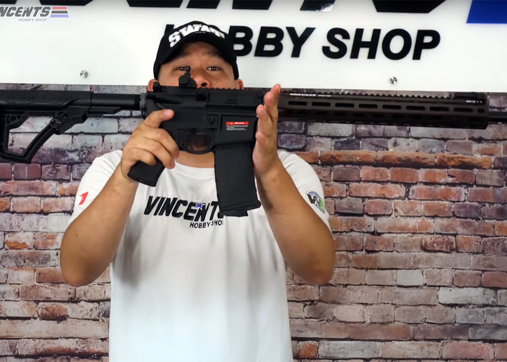 Vincent's Hobby Shop: E&C Daniel Defense 13.5 AEG