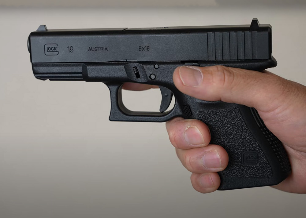 Mach Sakai On The Tokyo Marui Glock 19 Gen3 GBB Pistol