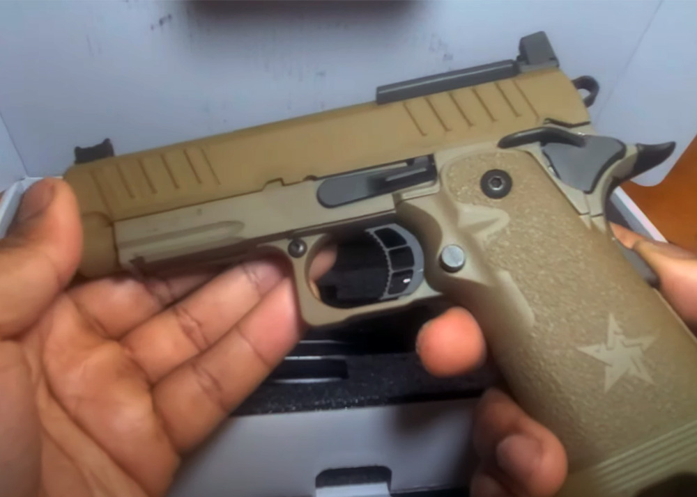 Tactical Asahi Garami TV EMG Army Armament Staccato C2 2011 GBB Unboxing