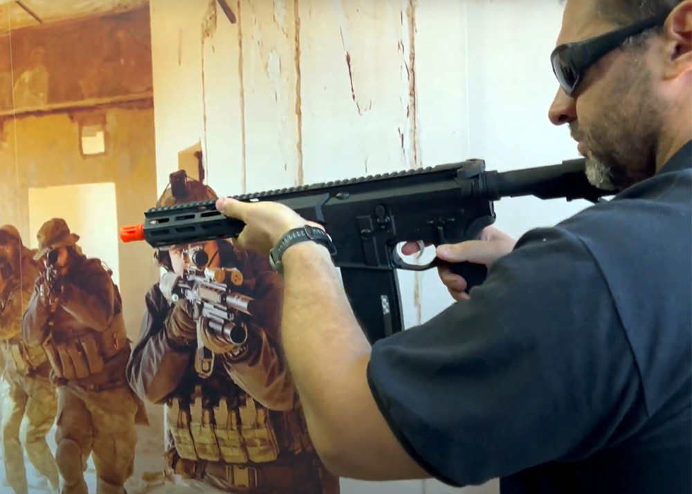 GM Tatico: EMG Noveske M4 AEG