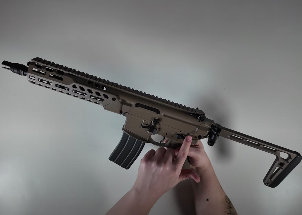 MARTINA Smokey Wolf Silencer Review | Popular Airsoft