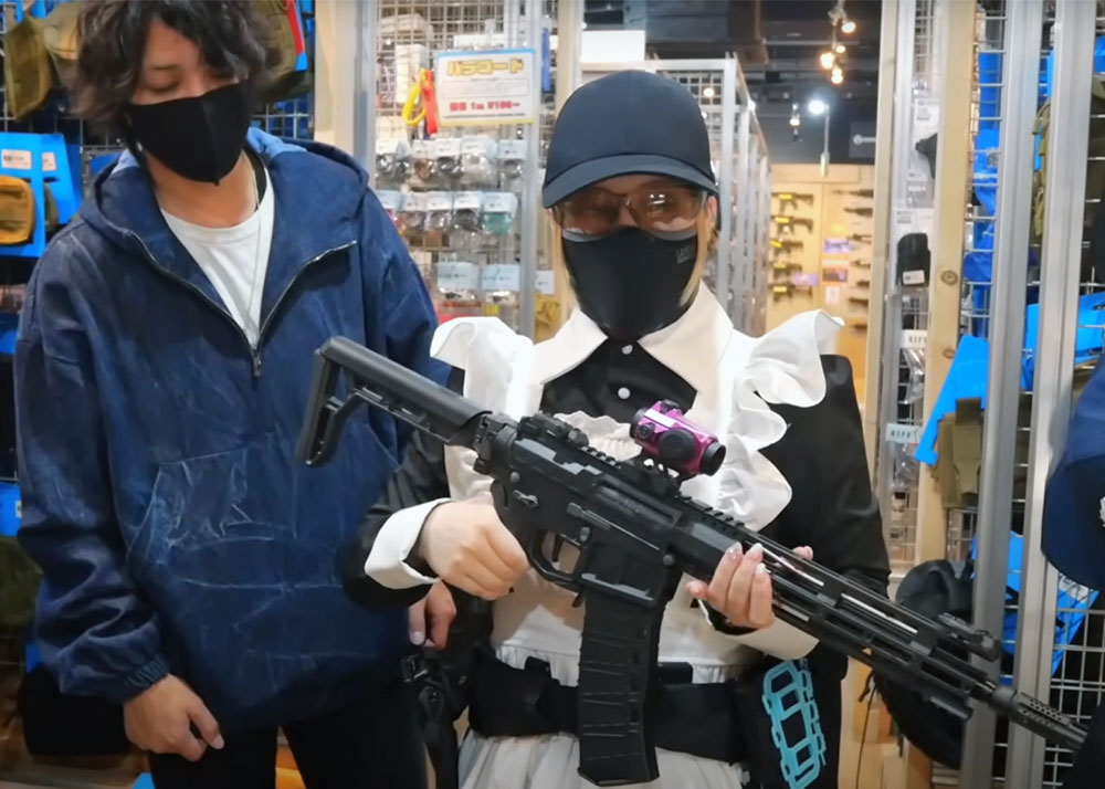Suisei Supina Making The Strongest Airsoft Gun With Female VTubers