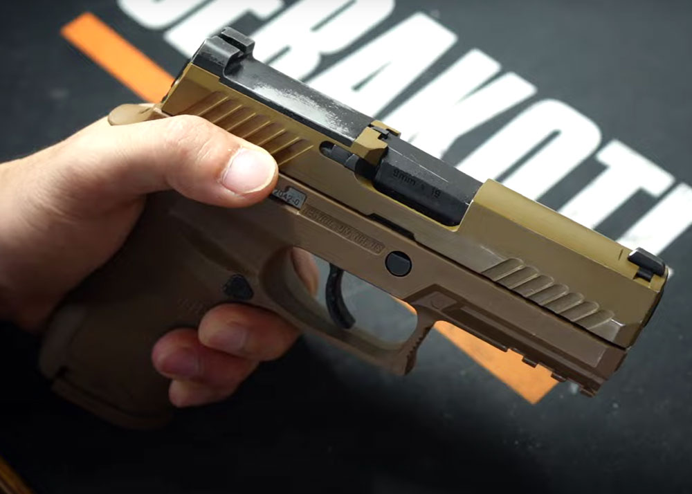 トイガン MGC p7m3 HECKLER & KOCH P7M13 MGC P7M13 GBB Pistol (BK) With Original Box | Octagon Airsoft
