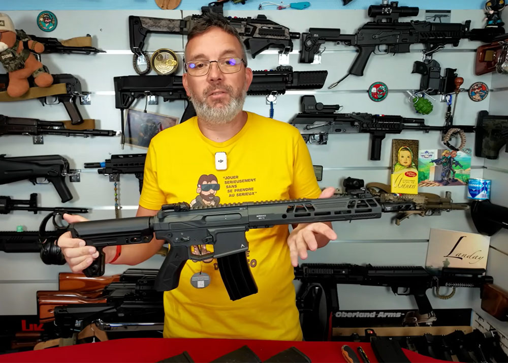 L'Antre Du Dingo: Double Eagle Aeroknox AX-15 AEG 