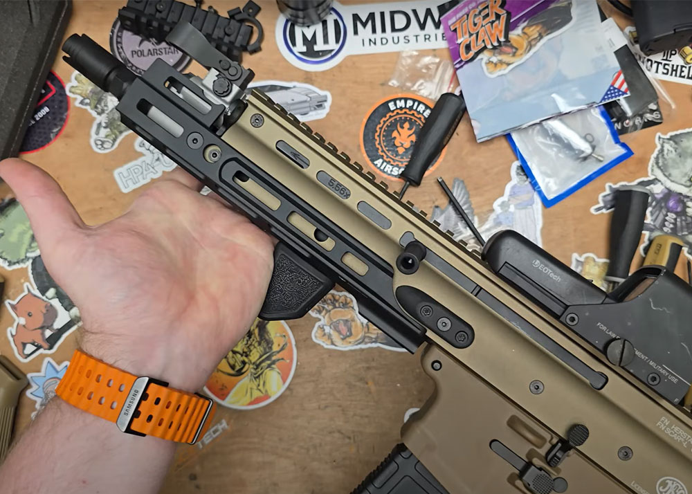 トイガン PERUN for AUG Perun for AUG — Shadow Regime Airsoft