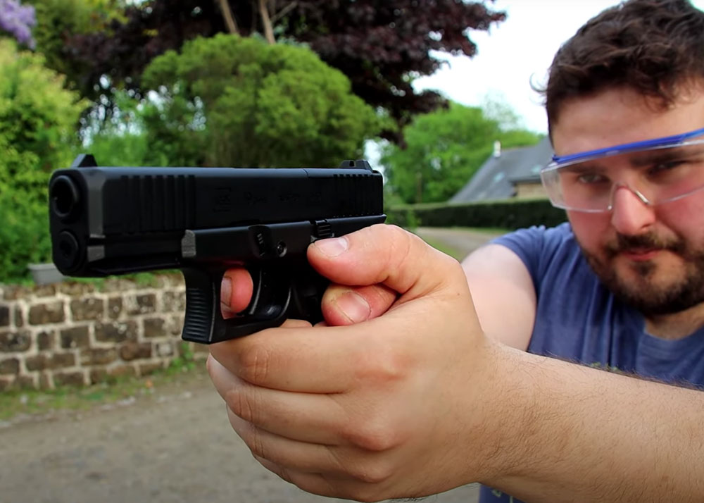 Timerzanov Airsoft: Umarex/SRC Glock 19 Gen 5 MOS CO2 Pistol