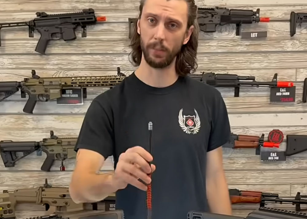 Airsoftjunkiez: PolarStar Fusion Engine Grip Line Fitting
