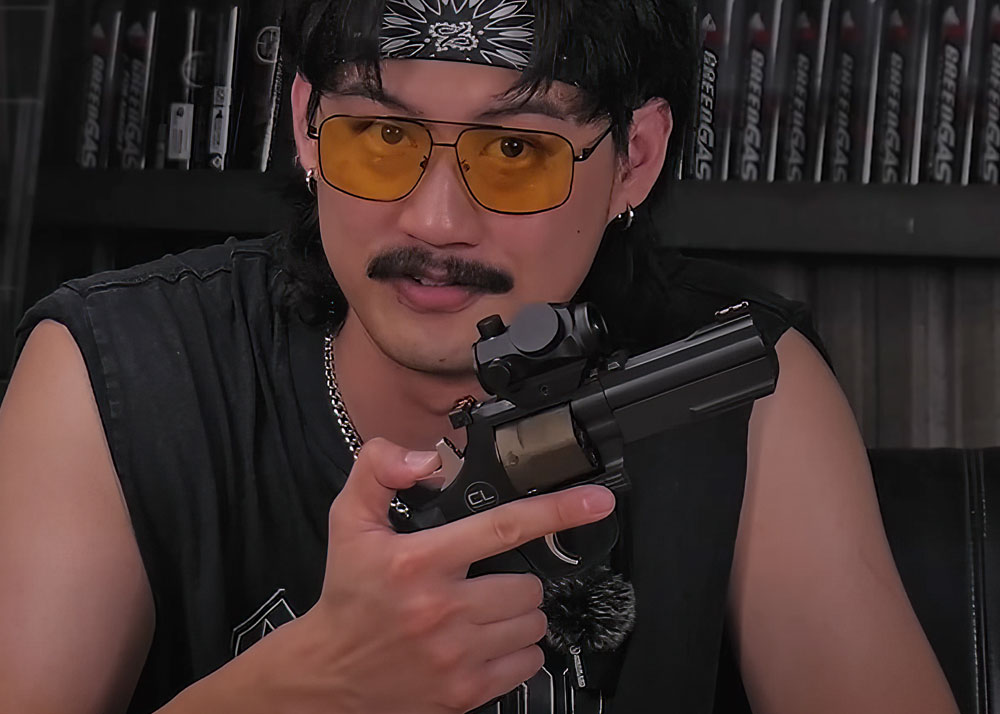 4UAD Smart Airsoft: Ares APR Magnum