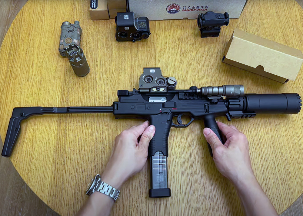 トイガン HurricanE 556Holo sight Hurricane Holosight Video Review