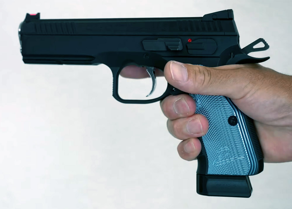 TANAKA TOKAREV TT-33プラスチック製モデルガン Tanaka Tokarev TT-33 Heavyweight Model Gun - Completed – MochiobaseMIL