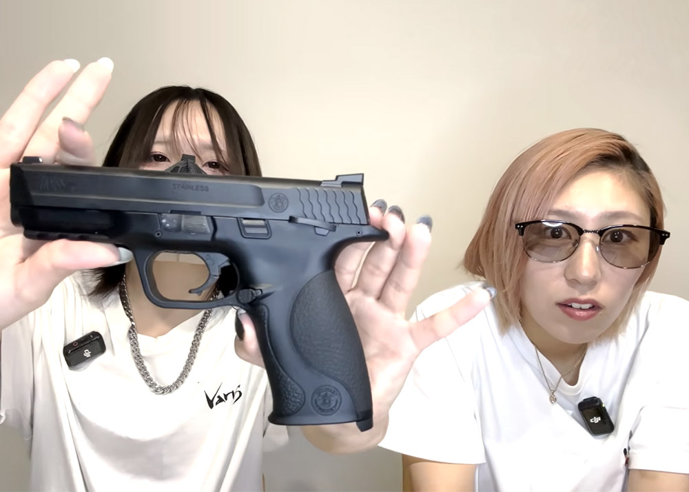Sabage Sisters' New Gas Blowback Pistols