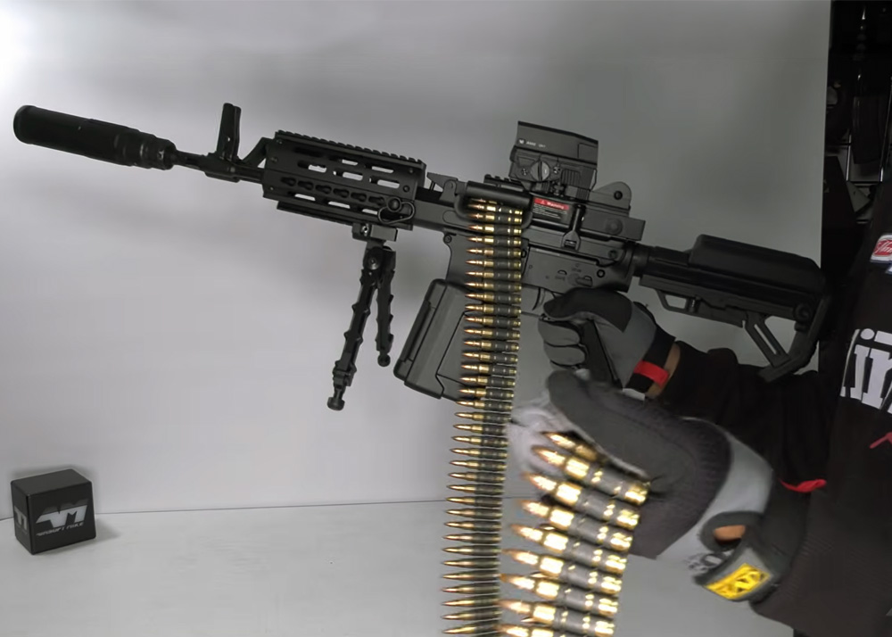 Airsoft Mike Golden Eagle MCR LMG Unboxing
