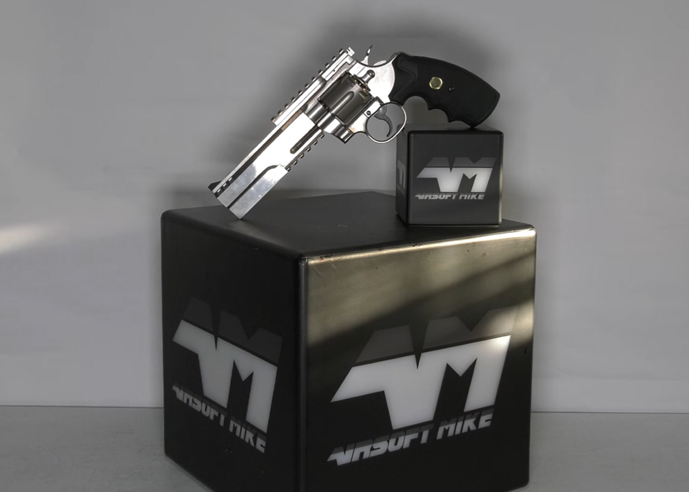 Airsoft Mike King Arms Python "Evil" .357 Magnum Airsoft Revolver Unboxing