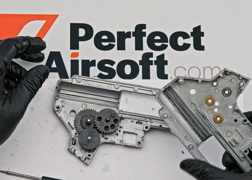 Perfect Airsoft Cleaning & Lubricating an Airsoft AEG Gearbox