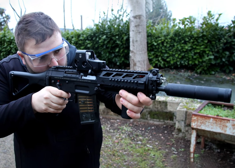 Timerzanov Airsoft Reviews The Tokyo Marui SG553 Plus AEG
