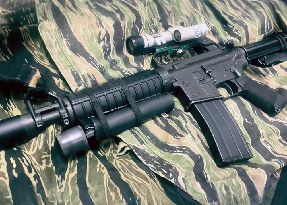 Airsoft Cloner DIY Delta Force CAR-15 Flashlight Setup