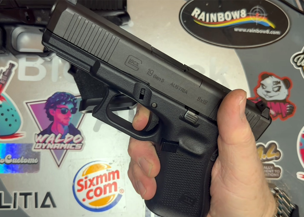 Gas Blowback Airsoft Tokyo Marui G19 Gen5 Compared To Gen3 & Gen4