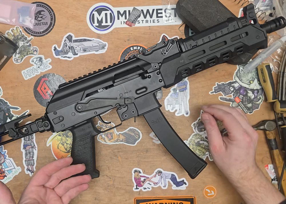 Jaeger Precision: EMG/Toxicant KP-9 SMG GBBR