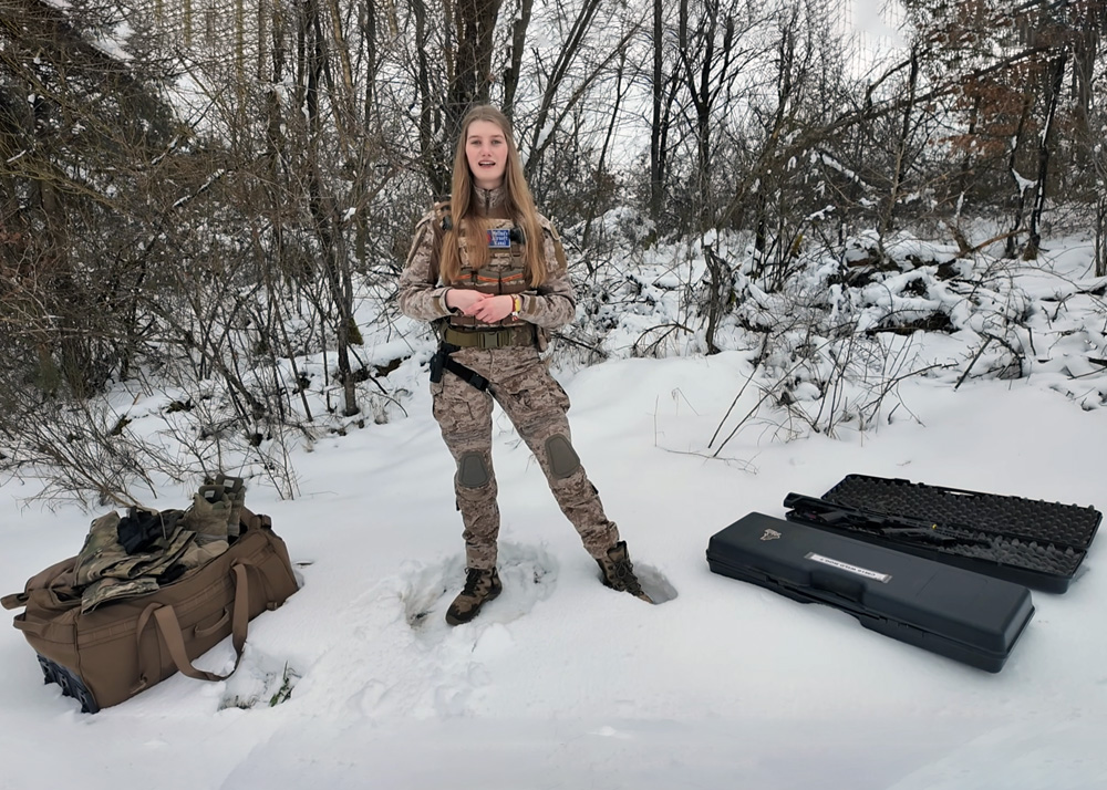 Melina's Airsoft Channel: Airsoft Beginner Edition