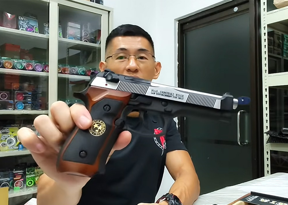 Redmantoys WE Samurai Edge Virus 2-Tone GBB Pistol Test