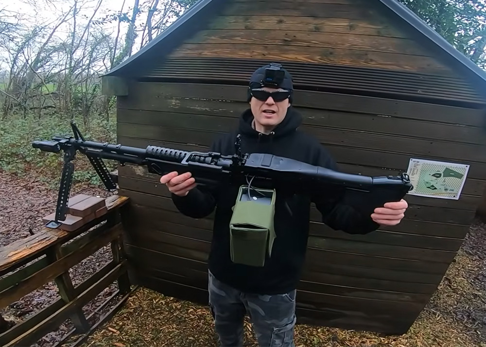 Stingray Airsoft Fun With The The A&K M60-VN AEG